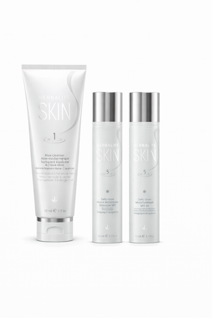 Ensemble de soins quotidiens pour la peau Herbalife : nettoyant, hydratant, SPF